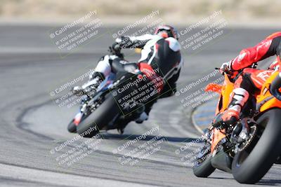 media/Dec-01-2025-Moto Forza (Mon) [[2daa91e15f]]/1-Advanced Group/Session 2 Turn 11 Backside/